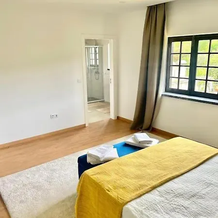 Lourivillage Apartment